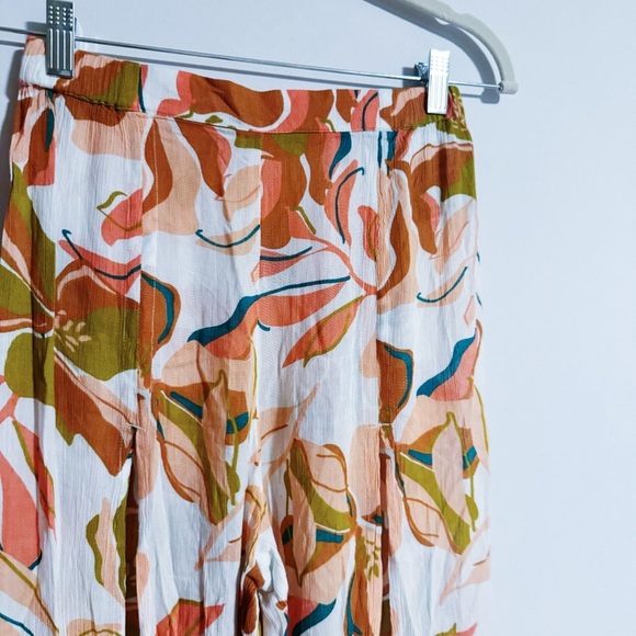 Roxy - Floral Printed Slit Front Pants - Picture 3 of 6